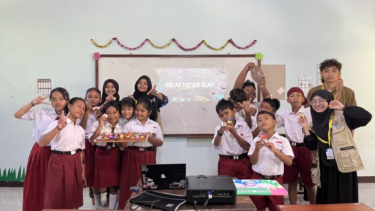 Kegiatan Kreasi Clay Mengasah Kreativitas Siswa SD