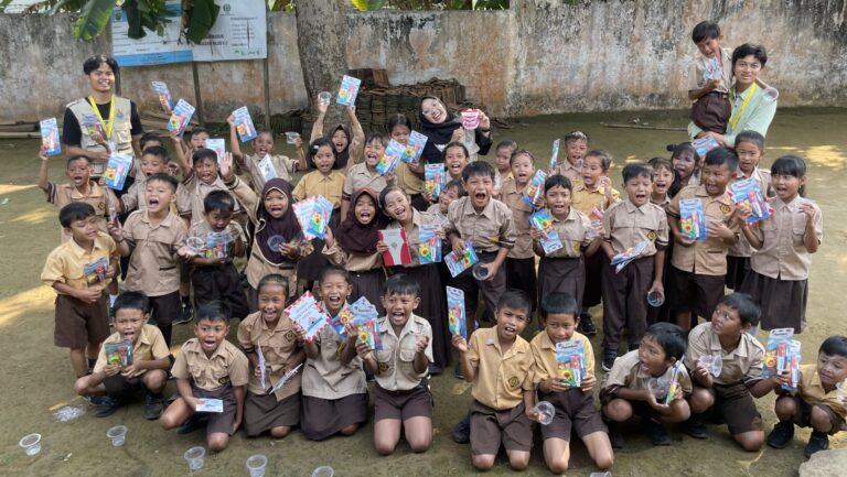 Edukasi Kesehatan Gigi dan Pencegahan Caries untuk Siswa